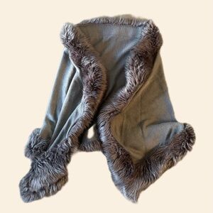 Old Money Faux Fur-Lined Winter Cape